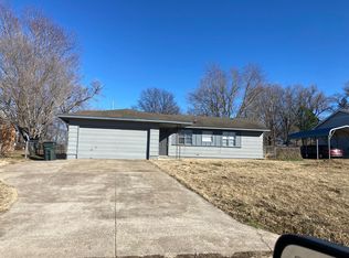 515 S 21st St, Collinsville, OK 74021
