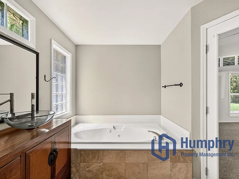 1948 E Cypress Point Dr — Photo 27