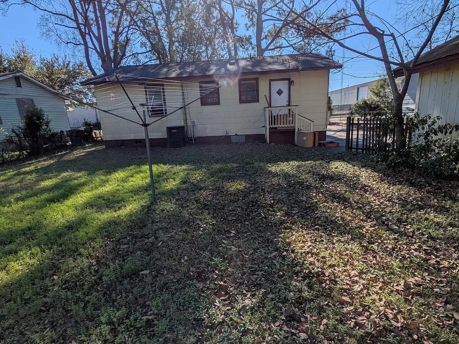 1600 Damon St — Photo 3