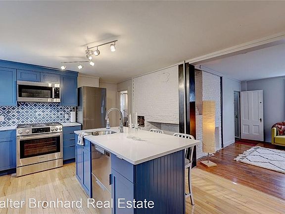 4th image of 400 Westminster St #1