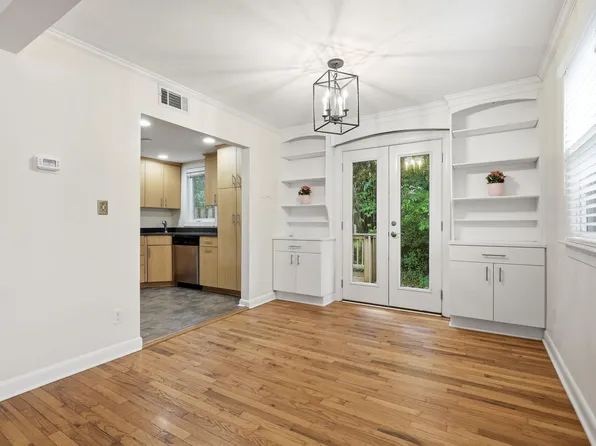 1107 Nichols Dr, Raleigh, NC 27605