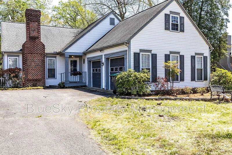 604 Wilder Dr photo 1