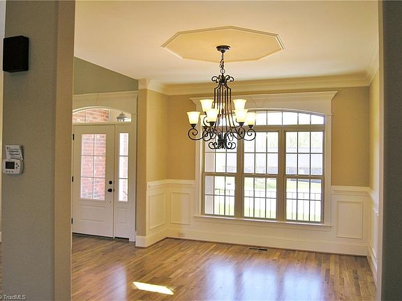 5th image of 5074 Carriage Trail Ct
