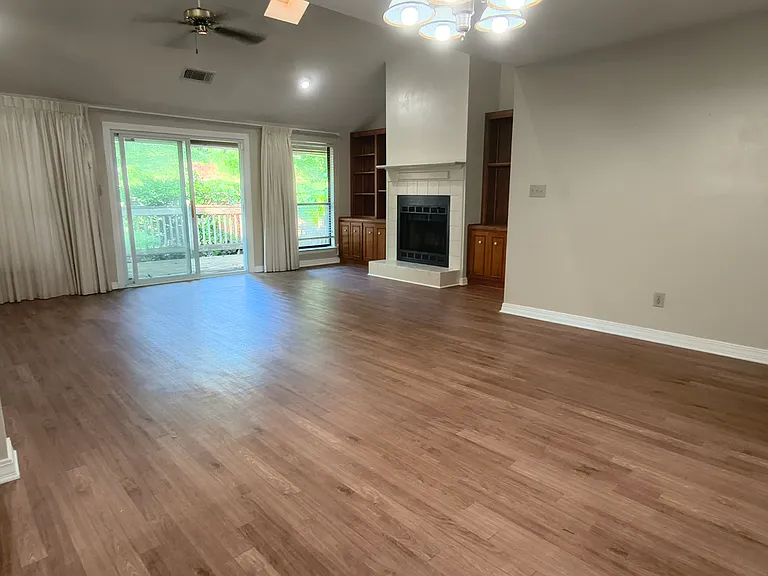 47 Lake Shore Dr — Photo 4