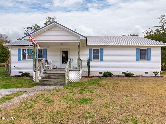 3rd image of 527 Marshallberg Road