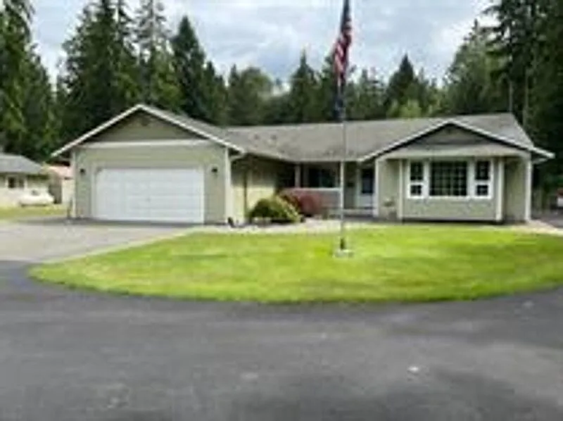 3 bed, 2.5 bath, 2000 sqft, $3,250 — Photo 1