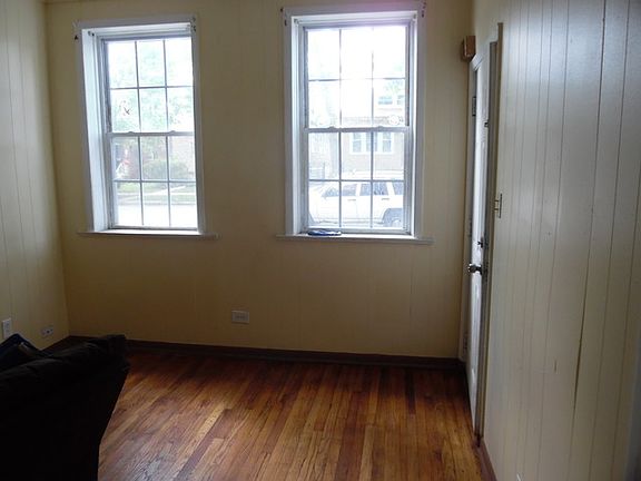 3rd image of 3133 S 54th Ave