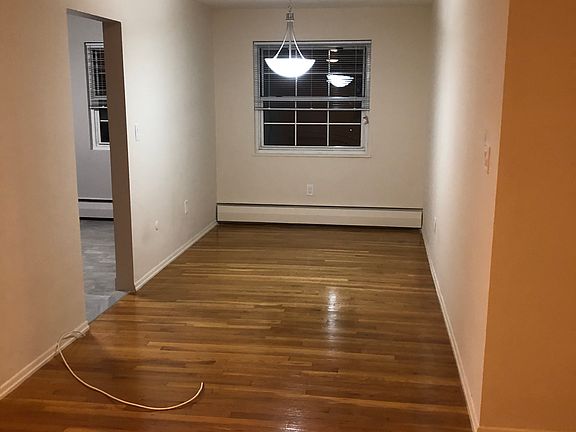 4th image of 65 Hawthorne Pl #C3b0ae564