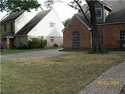 3rd image of 4942 Bayou Vista Dr