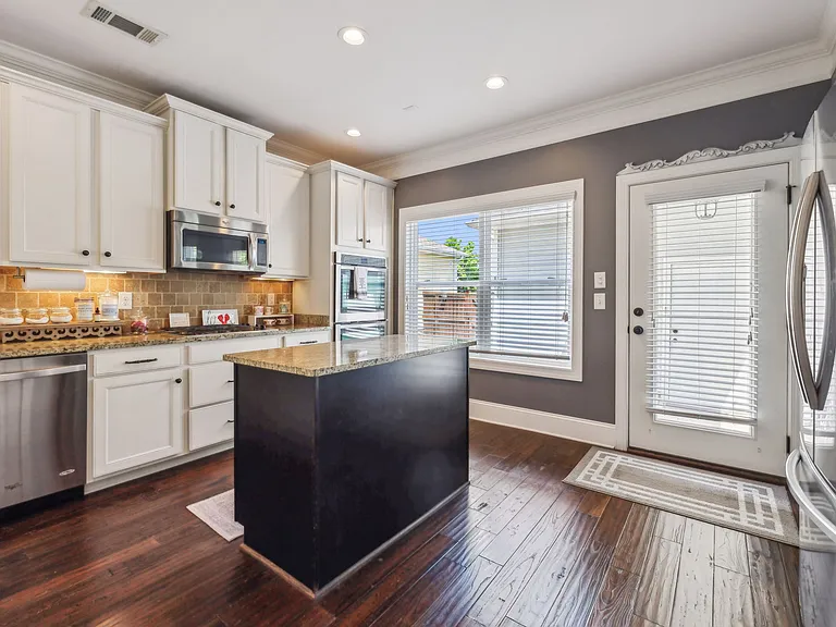 3222 Charleston Way — Photo 29