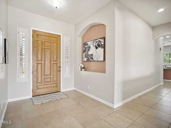 5th image of 7302 N KIRSTEN Avenue