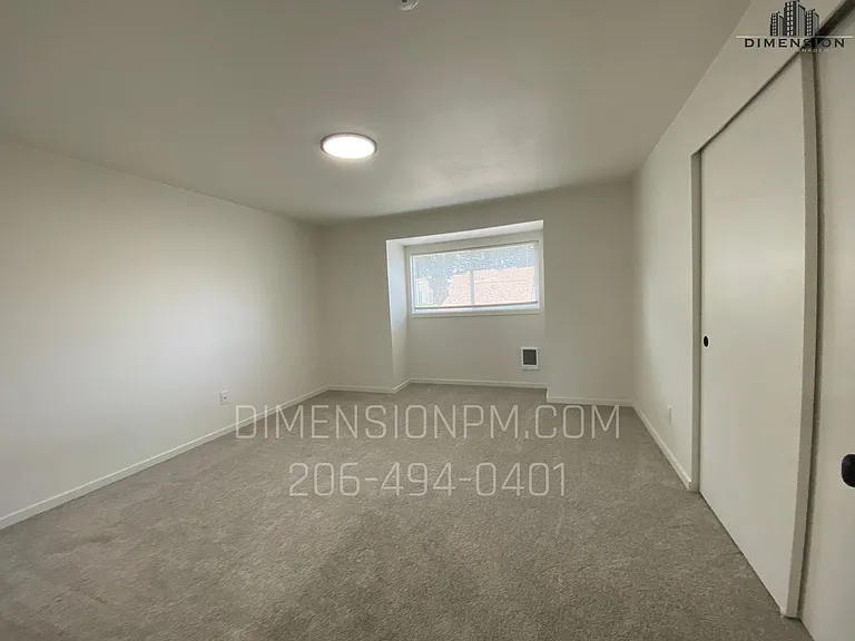 2025 M St NE — Photo 15