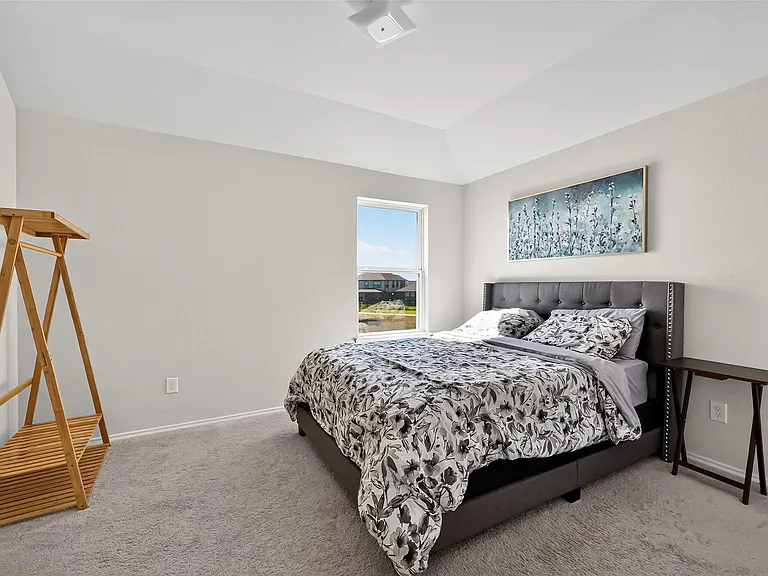 1601 Darwin Cedar Dr — Photo 29