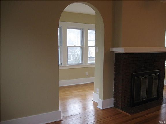 5th image of 316 Wolcott Ave