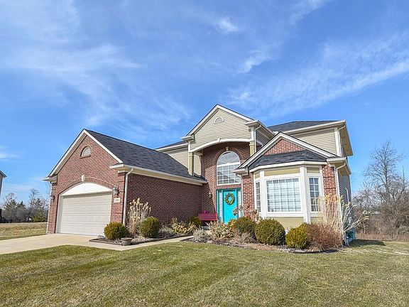 2nd image of 308 Sedgewood Ln