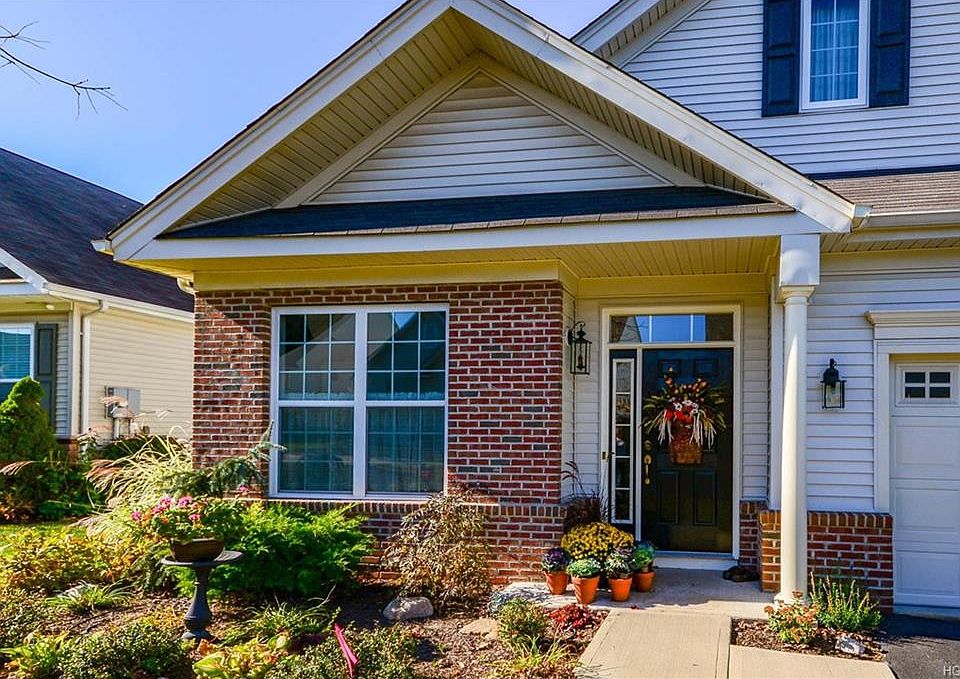 1st image of 94 Jasmine Dr