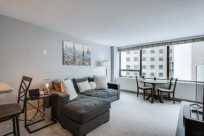 Photo 2 of 15 - 2800 N Lake Shore Dr #813 - Chicago, IL Building Photo - 2800 N Lake Shore Dr #813