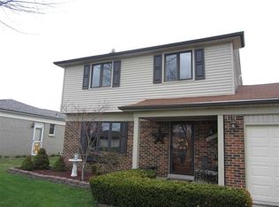 46332 Plum Grove Dr, Macomb, MI 48044