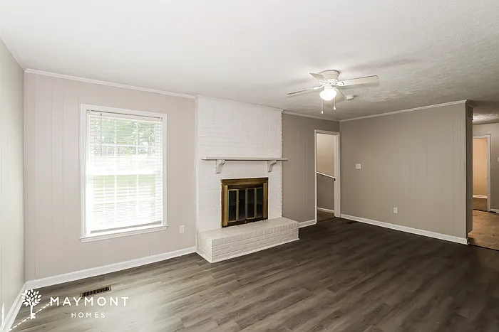 4 bed, 4.0 bath, 2081 sqft, $2,045 — Photo 4