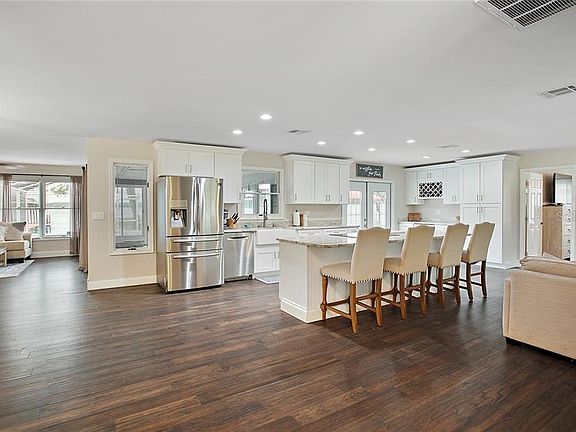 4th image of 15942 Tower View Dr