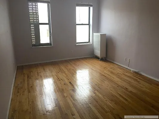 Rented by Sovereign Associates | media 22