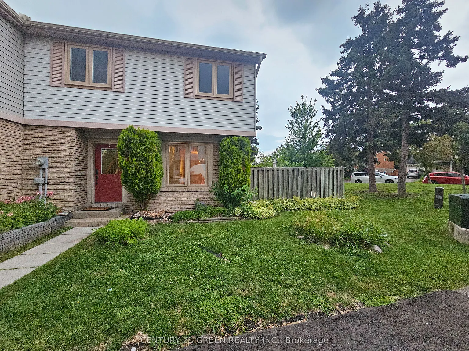 3 bed, $3,000 — Photo 2