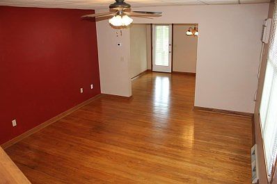 4th image of 2810 Butler St