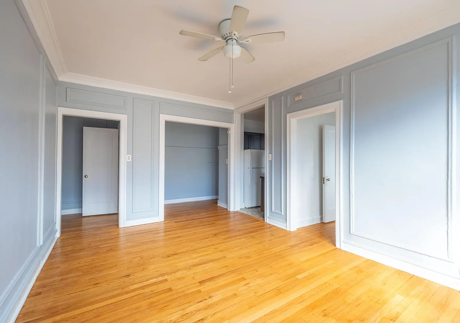 1371 West Estes Avenue #3D — Photo 2