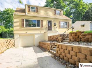 8002 Grover St, Omaha, NE 68124