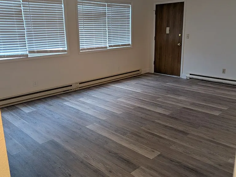 509 N Black Ave #1-8 — Photo 5
