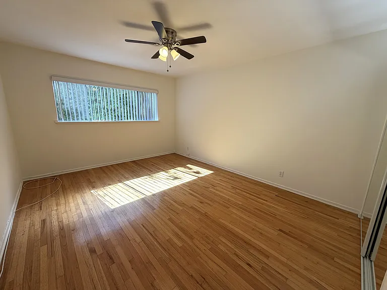 255 S Oakland Ave #2 — Photo 11