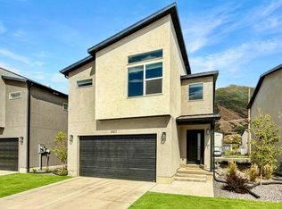 3923 S White Ash Dr, Mapleton, UT 84664