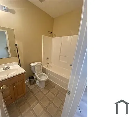 1044 White Oak Ave SW #A — Photo 18