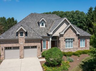 1002 Ridgeview Dr, Inverness, IL 60010