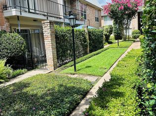 2224 S Piney Point Rd APT 114, Houston, TX 77063