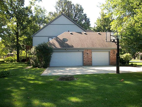 5th image of 57 Robinwood Dr