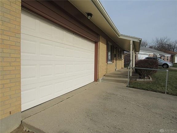 4th image of 4249 Crest Dr