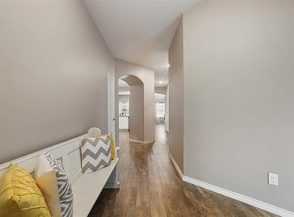 4th image of 125 Gentle Circle Way