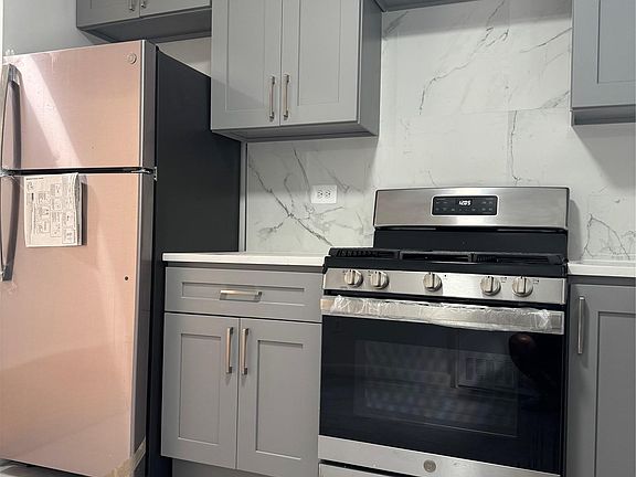 5th image of 65-50 Wetherole st 1T. Second Floor