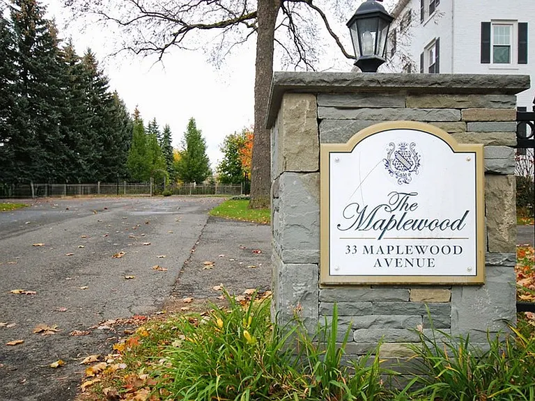 33 Maplewood Ave #204 — Photo 7