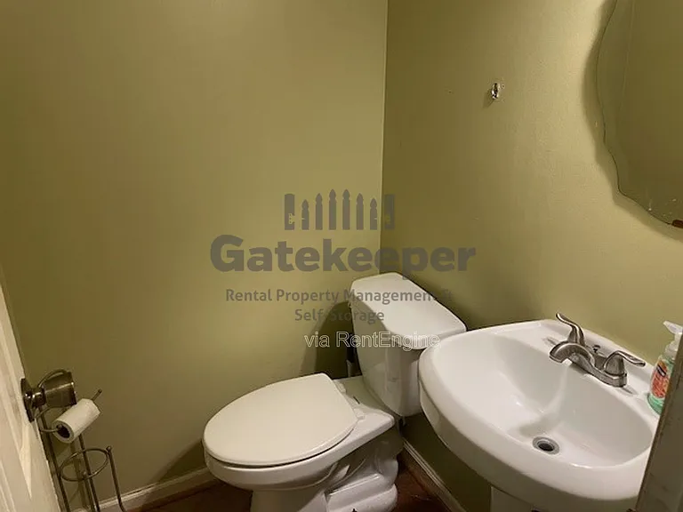 102 Cypress Ct — Photo 6