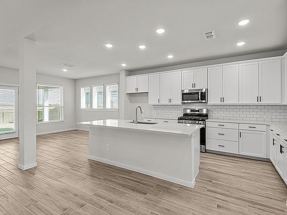 The Baltimore - Kitchen