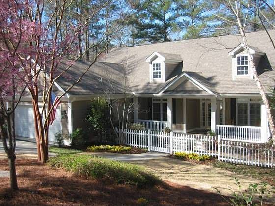 1st image of 1101 Pinehurst Dr