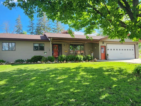 509 3rd Ave, Goodhue, MN 55027