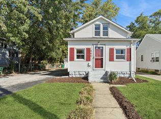 540 E 4th St, Lockport, IL 60441