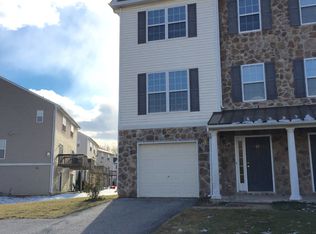 65 Blue Ridge Cir, Newark, DE 19702