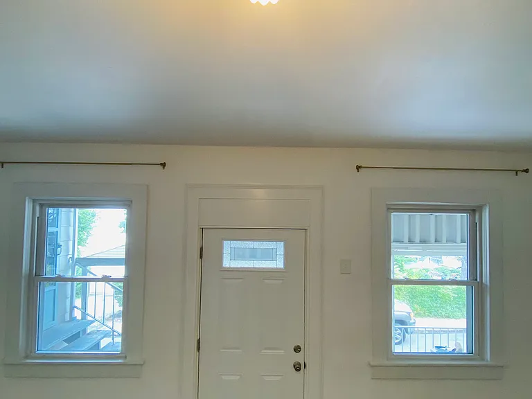 2602 Burham St — Photo 4
