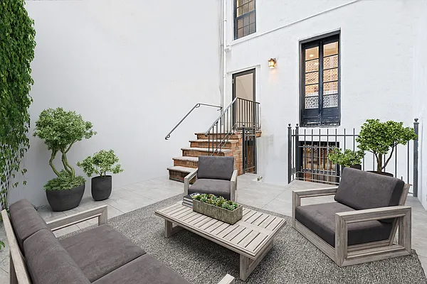 Rented by Compass | media 32