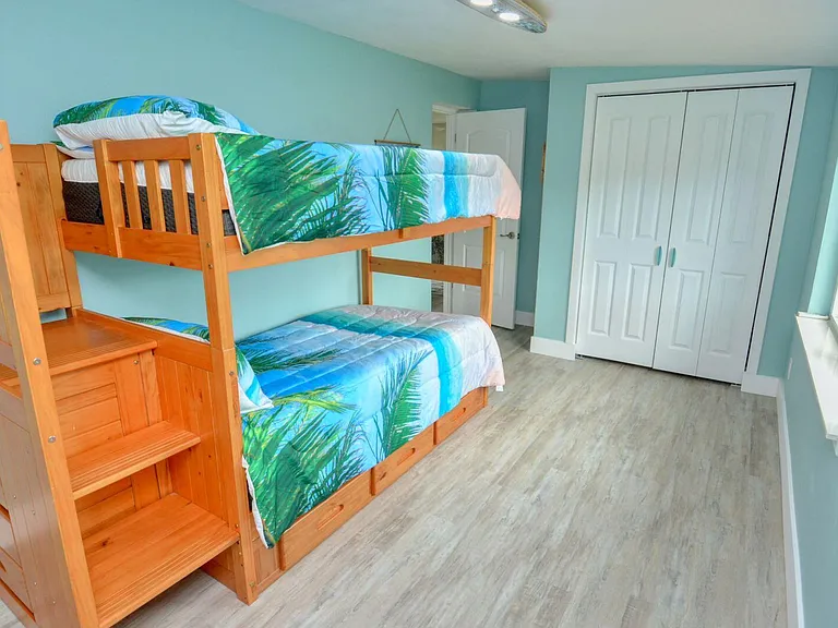 1315 NE Flora Pl — Photo 26