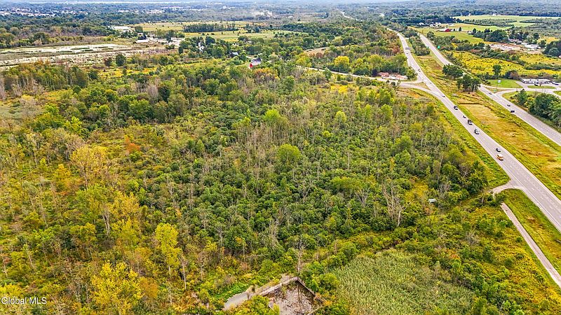 4th image of L1 Old Oneida Road